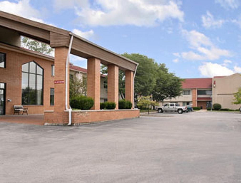 Travelodge Indianapolis Castleton Exteriör bild